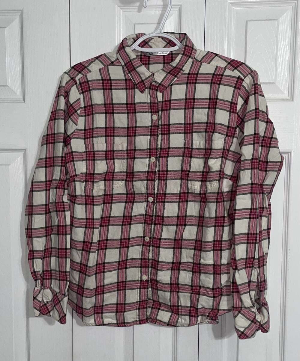 Riders by Lee Pink and White Flannel